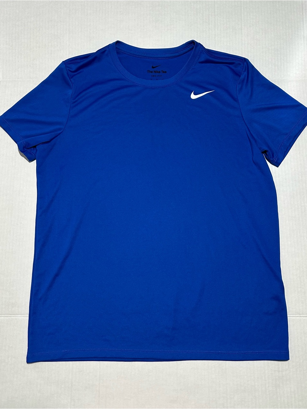 Women’s Nike Royal Blue Dri-FIT Short Sleeve Tee Size Medium
